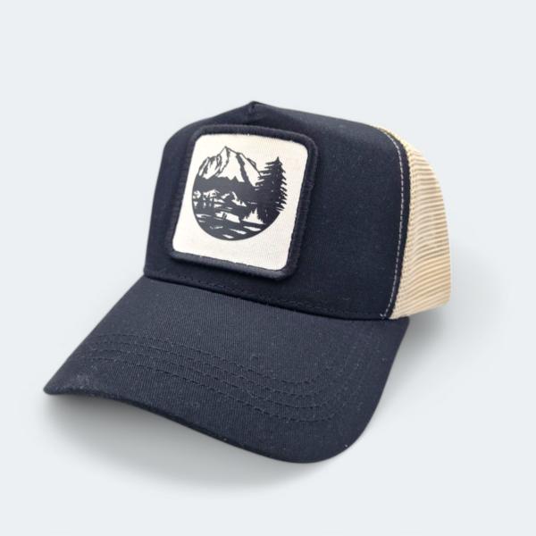 Šiltovka adventure  - kriváň, čierna - 20250410_122916