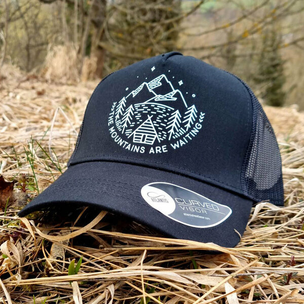 Šiltovka the mountains are waiting, čierna - siltovka-the-mountains-are-waiting-cierna