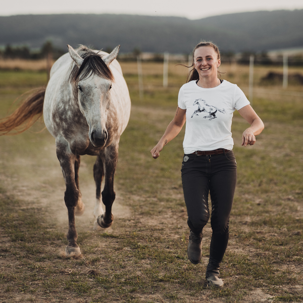 Dámske tričko bežiaci kôň skica - tricko-beziaci-kon