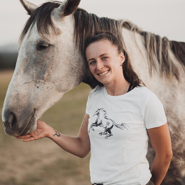 Dámske tričko bežiaci kôň skica - tricko-skica-kona